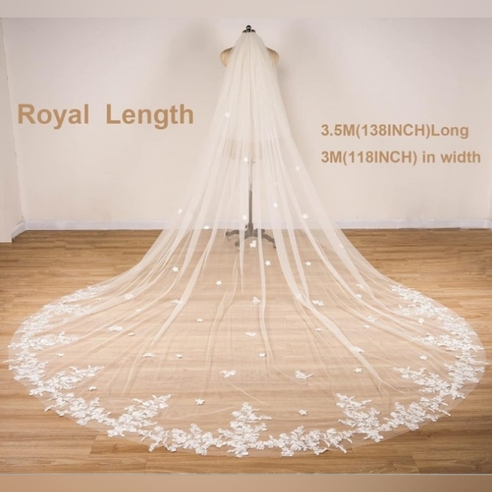 ROYAL Length Veil with Blusher